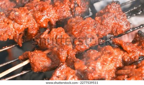 Suya – En fiesta av kryddor som möter en mjuk dans av kött!